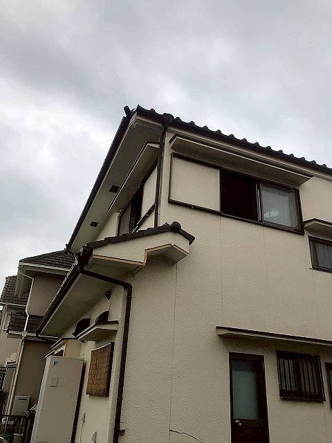 明石市　外壁の現状建物全景